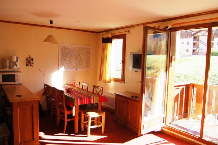 3 PIECES ALPAGA (CHOR)