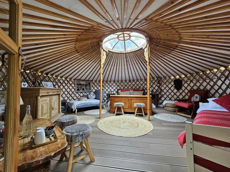 La yourte mongole des Géorennes_Champfromier