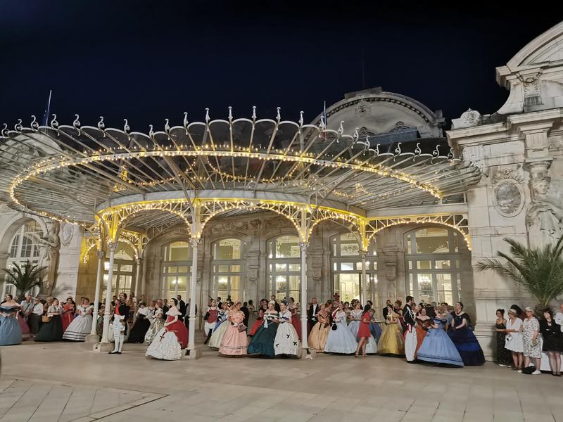 Soir&eacute;e Eug&eacute;nie &agrave; la mode Bridgerton