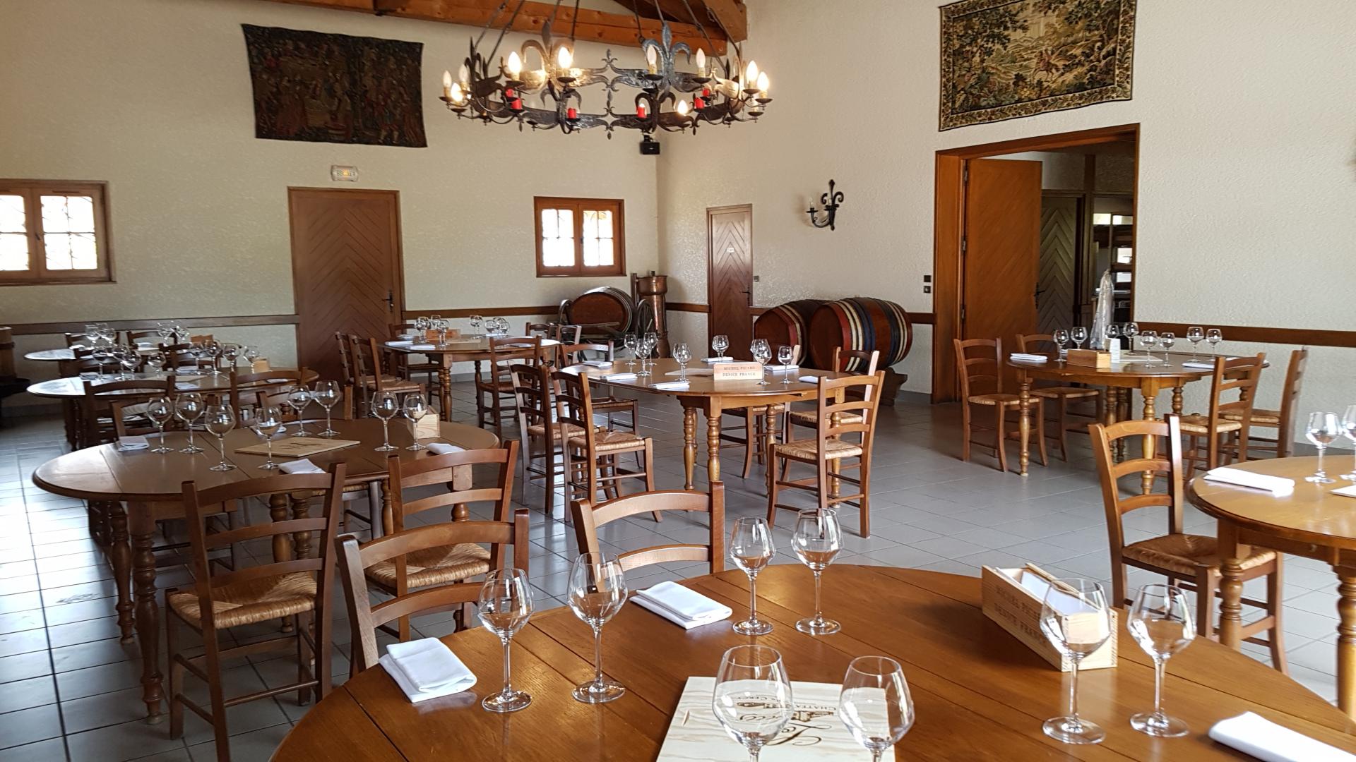 Château de Cercy Salle de réception