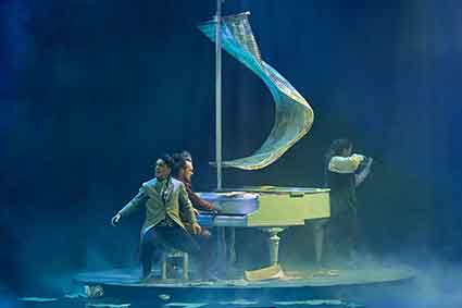 Les-Vituoses-VISUEL-PRINCIPAL-Les-Virtuoses-En-pleine-tempete-Bateau-fumee-c-STEPHANE-AUDRAN