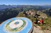 Orientation table and view of Mont Blanc from the summit