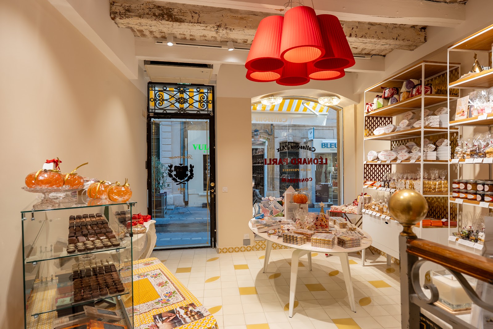 Confiserie Léonard Parli - La boutique Aix-Espariat — photo 2