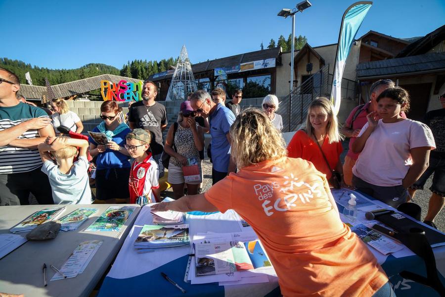 ot pays des ecrins - © ot pays des ecrins Pot d'accueil de Puy Saint Vincent_Puy-Saint-Vincent - © ot pays des ecrins