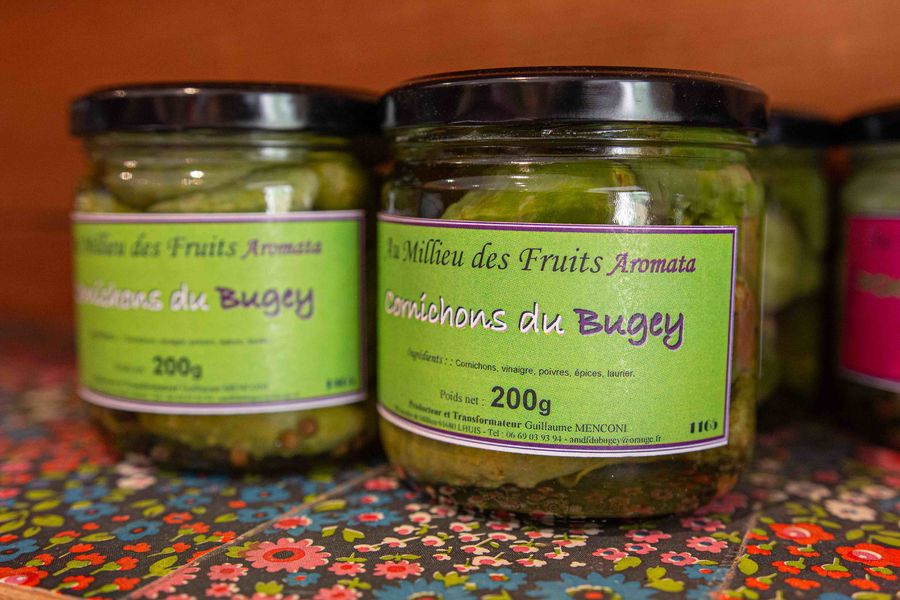 Au milieu des fruits du Bugey