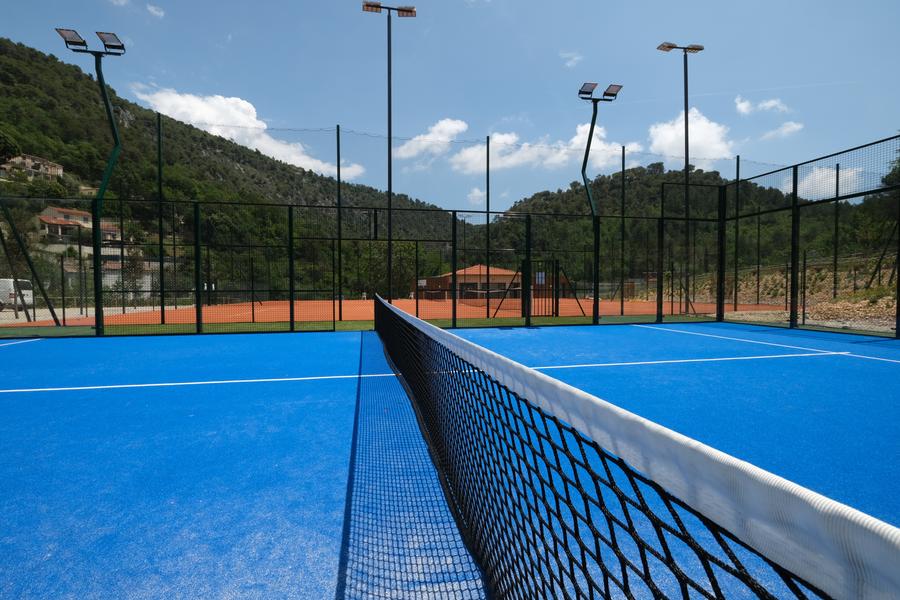 http://Terrain%20de%20padel%20Dynamic%20Sports%20à%20Tourrette%20Levens