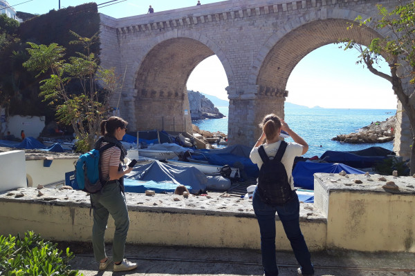 Randonnée/jeu de pistes - Anses et calanques urbaines