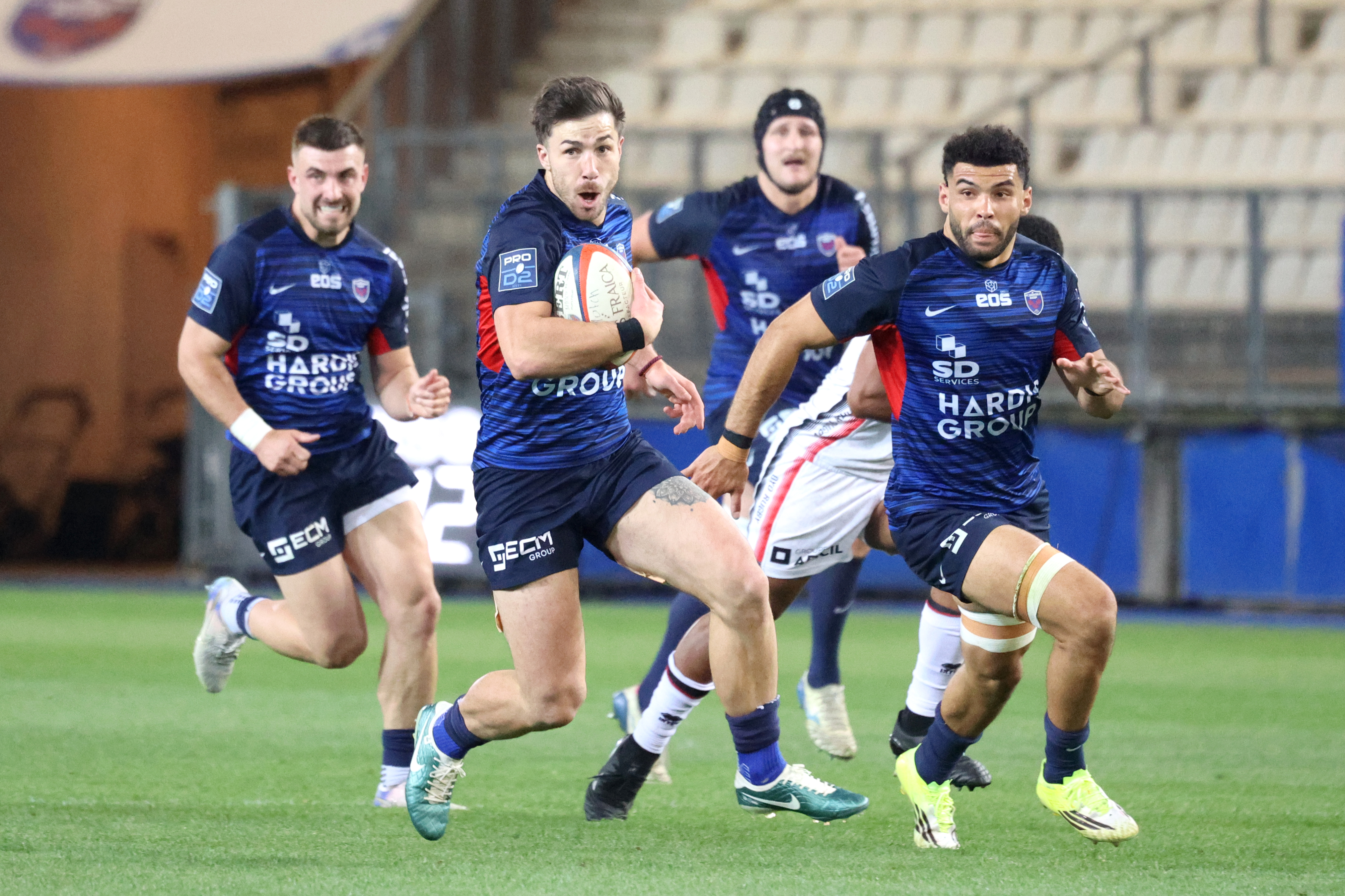 Séance de dédicaces des joueurs du FC Grenoble Rugby