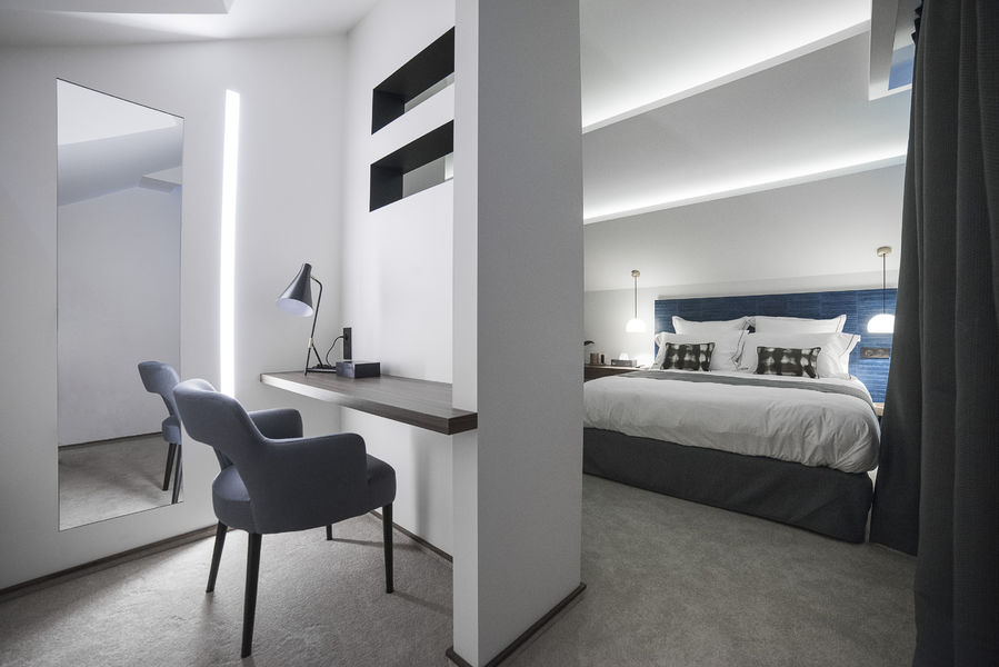 maisondhotes-4cles-aixlesbainsrivieradesalpes-lesmorainieres