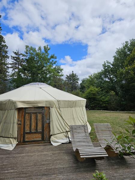 La yourte mongole des Géorennes_Champfromier