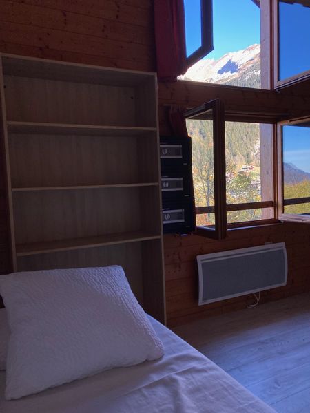lit dans chambre partagées pour 7 personnes avec vue montagnes