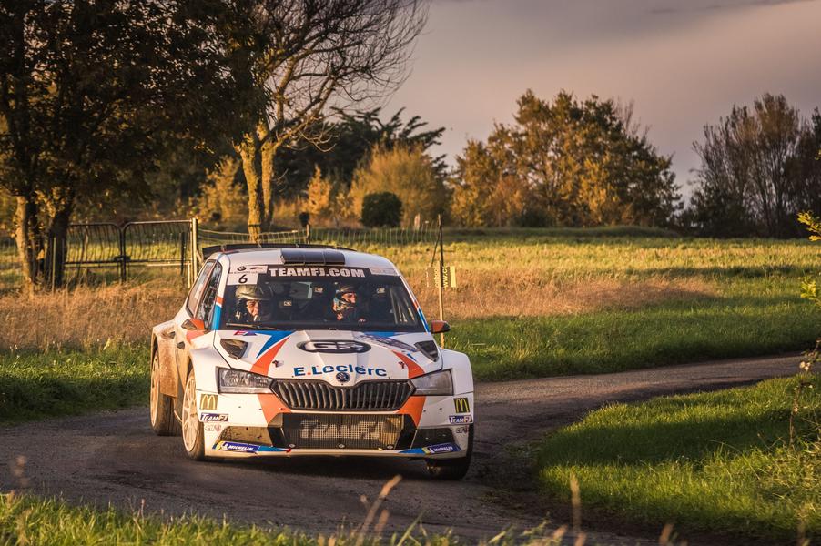 Voiture de Rallye