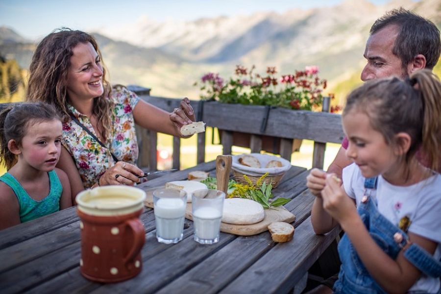 rando repas savoyard coucher de soleil