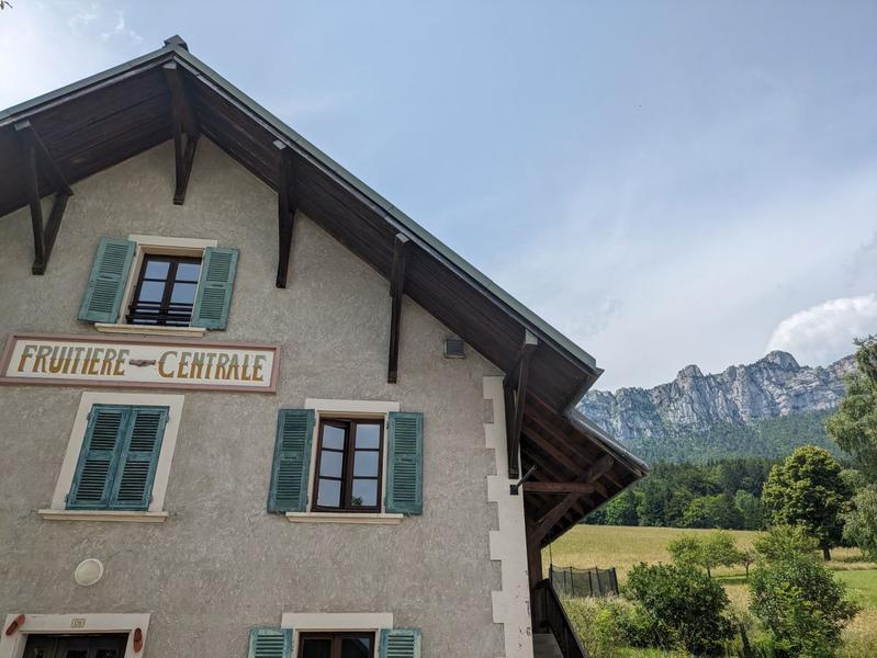 Gîte de groupe et d'étape La Fruitière_Plateau des Petites Roches