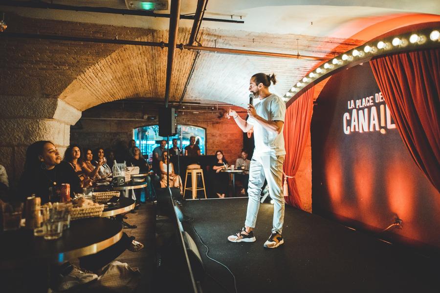 Le Cabaret (Interieur)