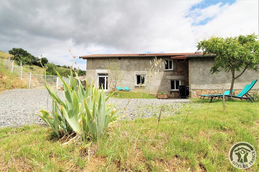 Grand gîte de la Ferme aux escargots, \'L\'Achatine\' à St Romain de Popey (Rhône, Beaujolais, proximité de l\'Arbresle et Tarare) : le Gîte.