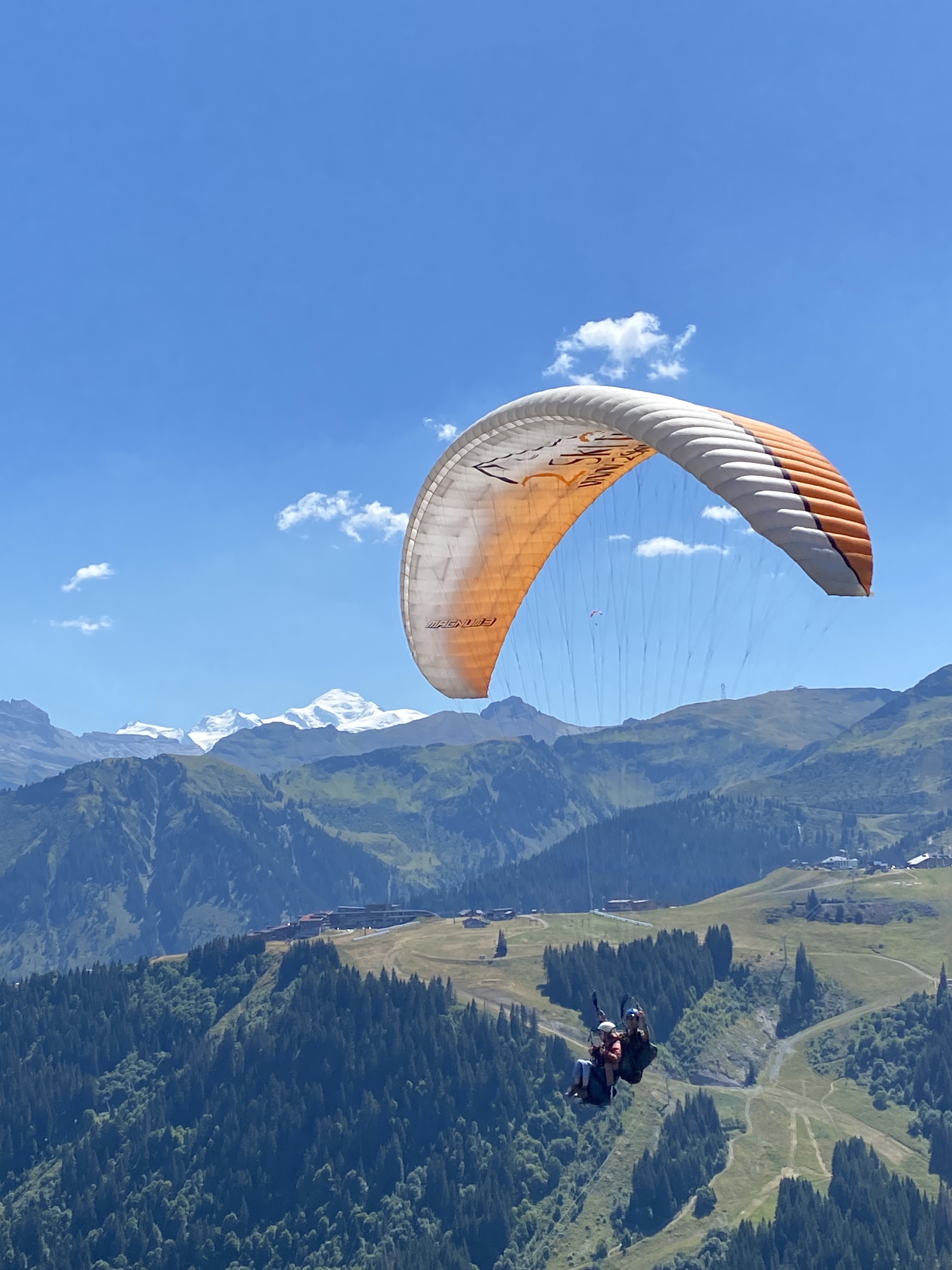 Tandem flight from Tête des Saix (2100m)