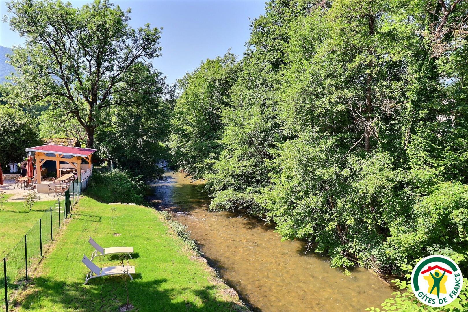 Accès à la rivière depuis la propriété (portillon et clôture)