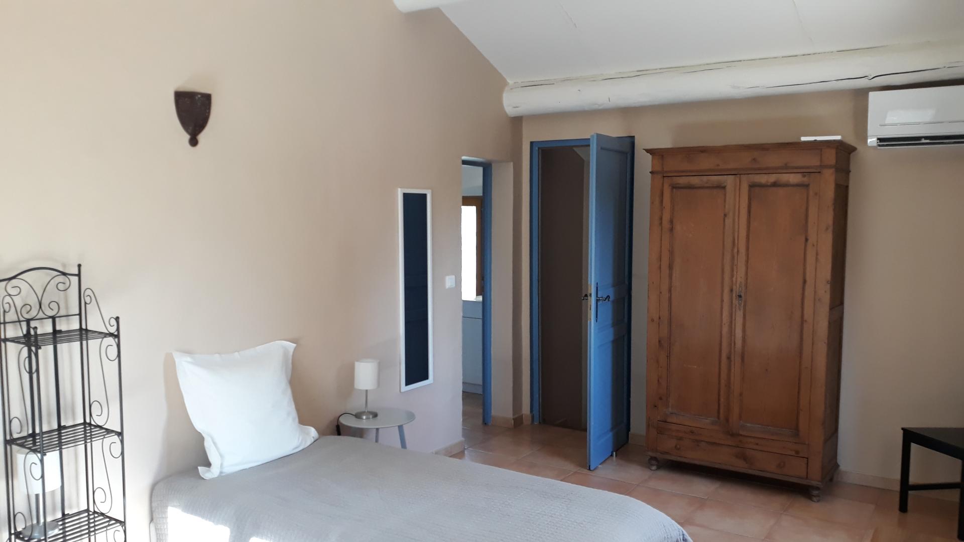 Alpilles, Salon-de-Provence - photo 16