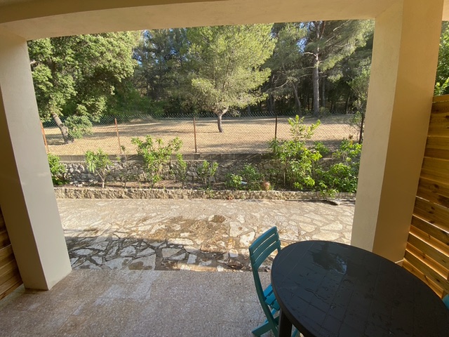 1 — photo 3