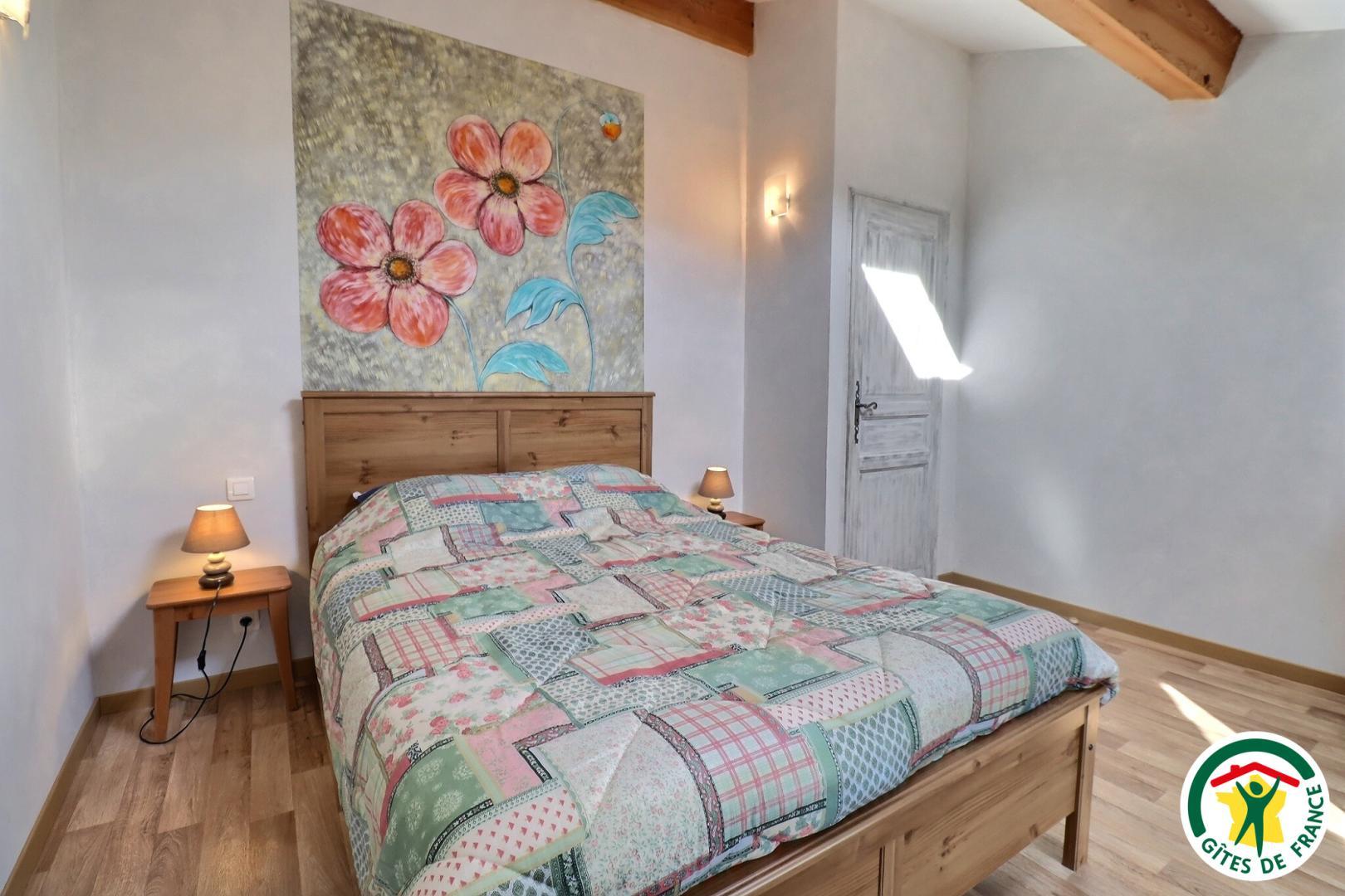 Chambre avec un lit double (1x140x190)