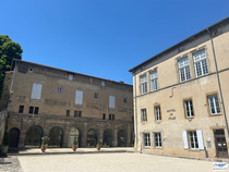 chateau_de_roussillon.png