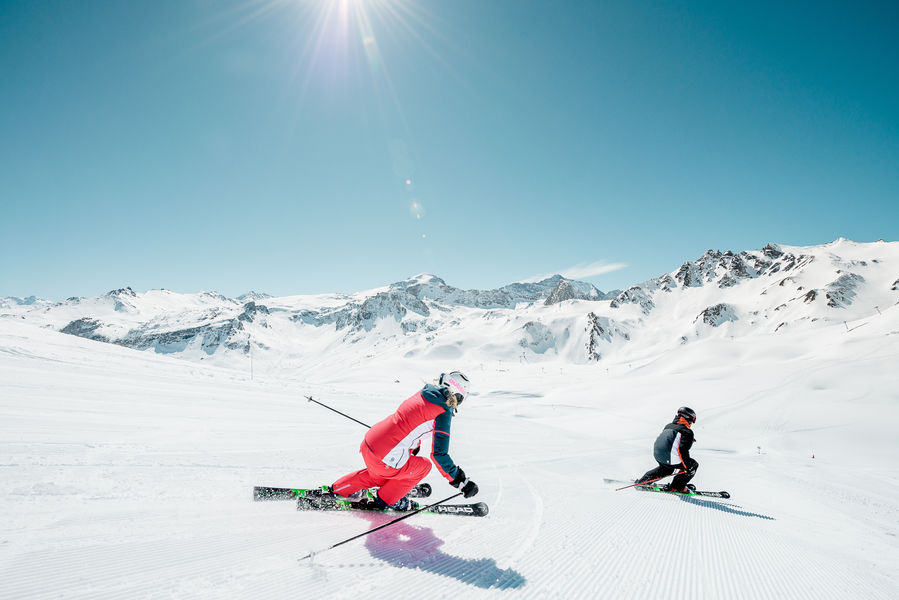 Ski de piste sur le domaine relié Tignes - Val d'Isère