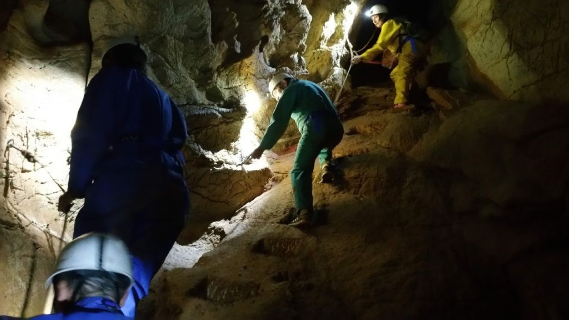 Visite oeno-spéléo à la grotte de la madeleine