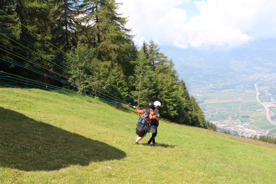 Survolez St-Gervais face au Mt-Blanc avec Itinér'Air Parapente