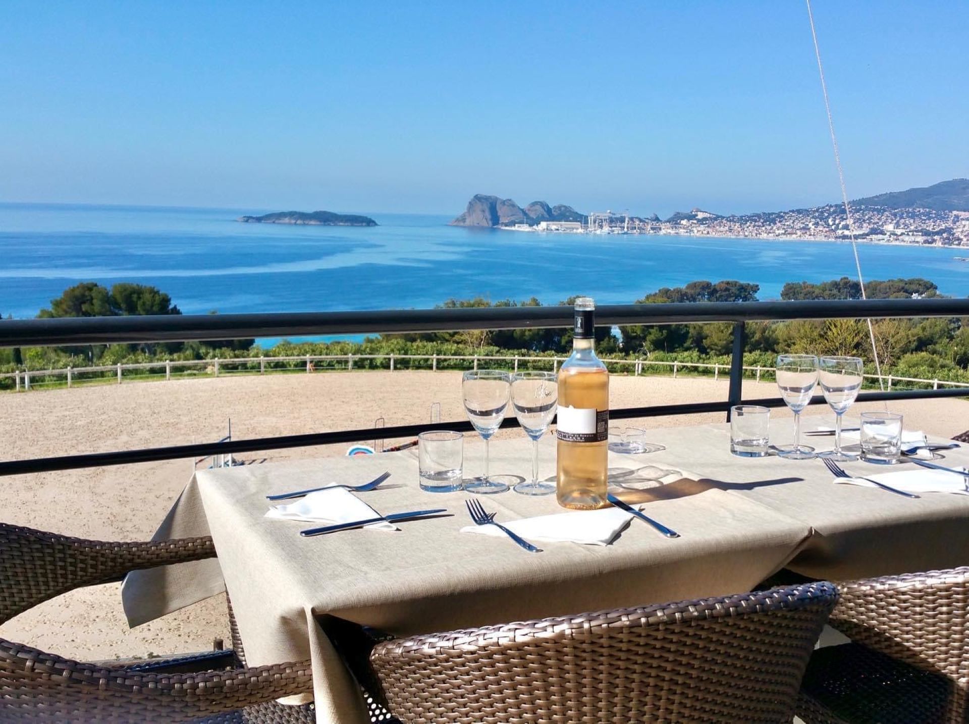 La Ferme Auberge La Baie des Anges - photo 3