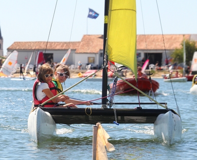 Baptêmes gratuits de voile pour enfant