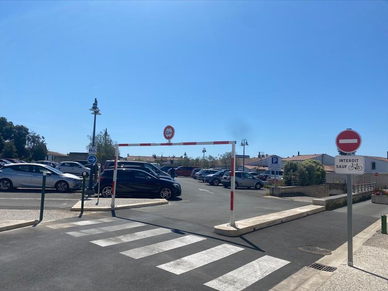 Parking Le Clos Biret