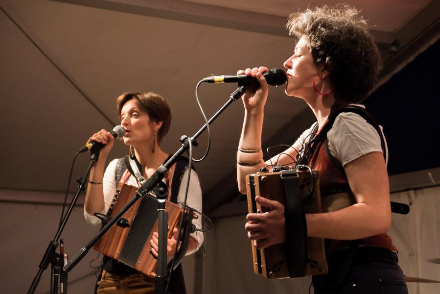 Les Folk Furieuses
