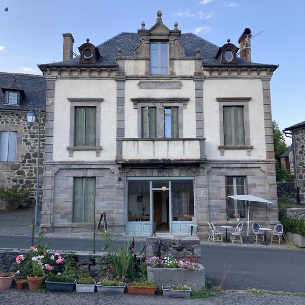 Dienne grocery store