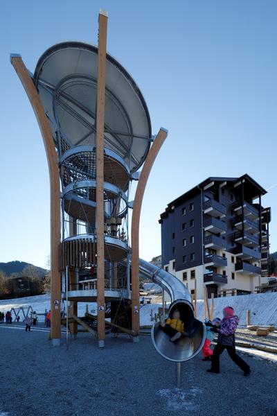 Aire de Jeux Alpages & forêts à Morillon 1100