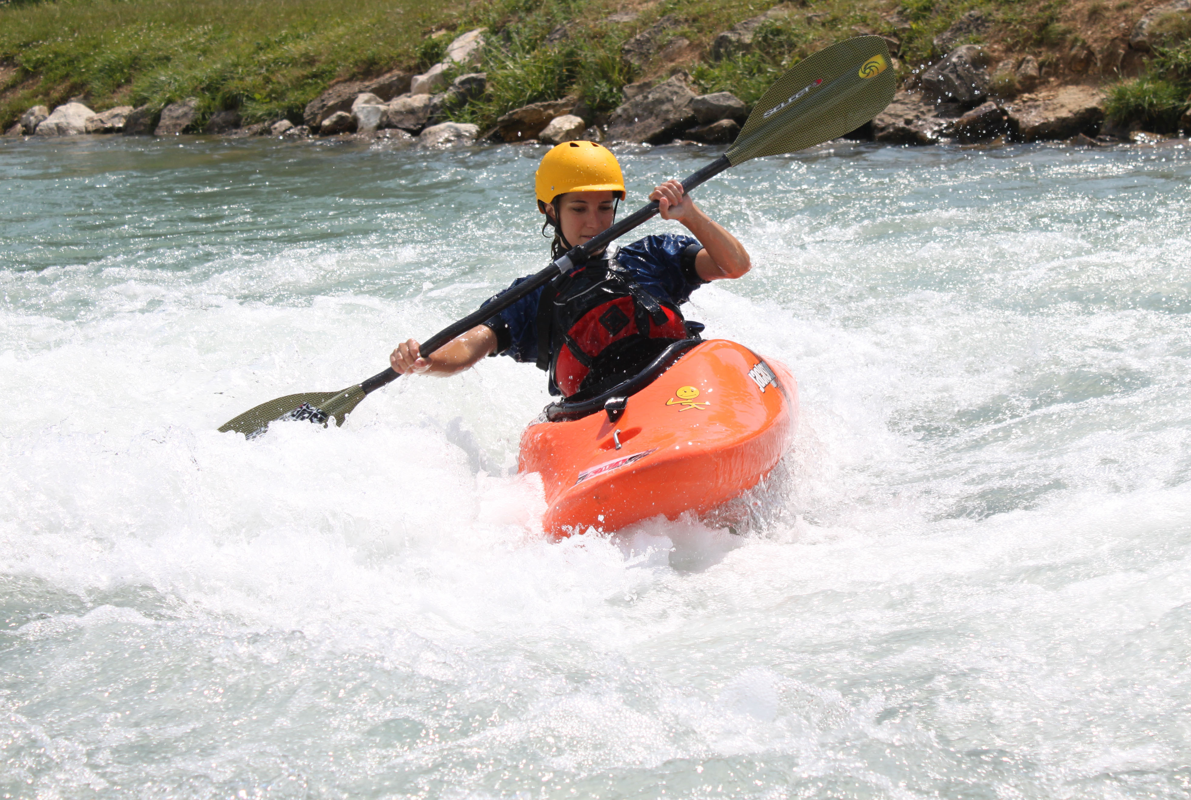 Découverte du Kayak- Packraft - Espace eau vive Isle de la Serre - Porcieu-Amblagnieu - Balcons du Dauphiné  - Nord-Isère - à moins d'une heure de Lyon