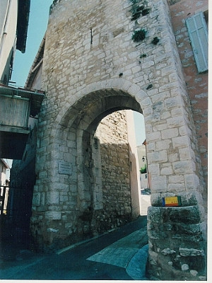 La porte Gachiou et les anciens remparts