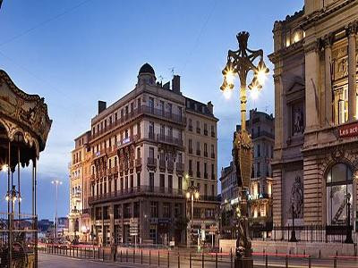 Escale Océania Marseille Vieux Port - photo 3