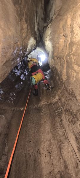 grand puit gouffre d'Antona