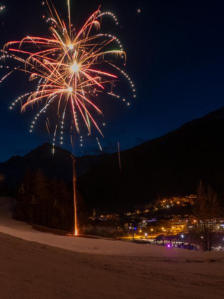 Descente aux flambeaux des moniteurs_Val-Cenis