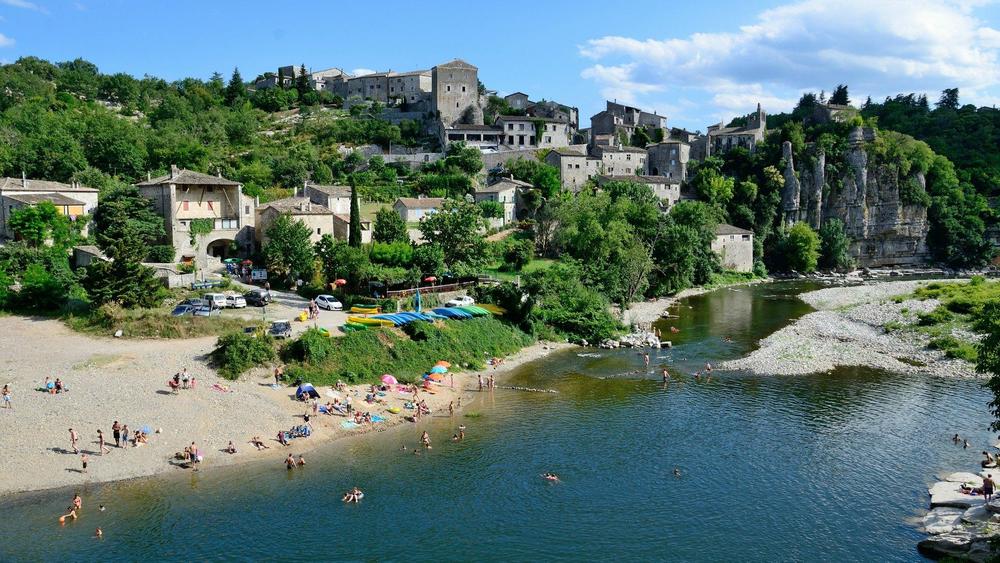 Canoë - Kayak de Balazuc à Chames - 32 km / 2 jours avec Canoës Service