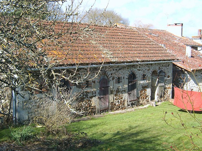 Alloue sentier les Landes
