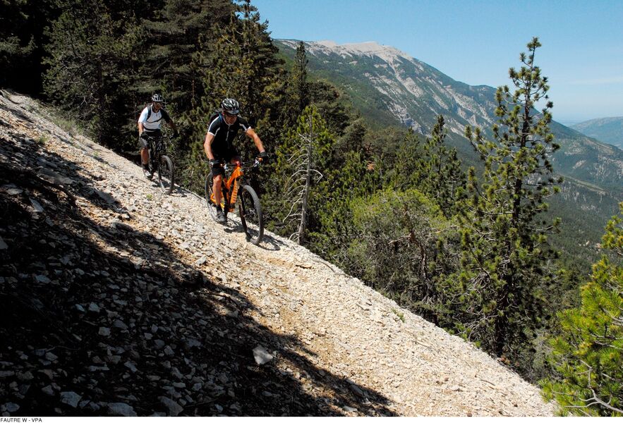 Balcons Nord Ventoux - Grande traversée VTT de Vaucluse