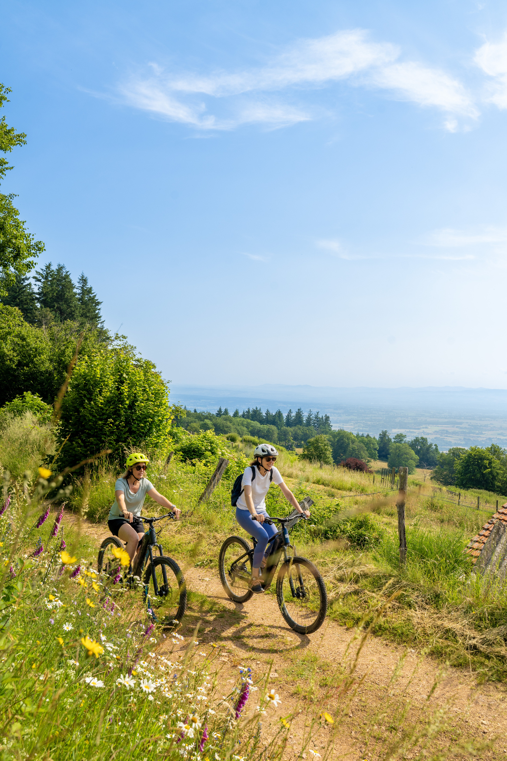 Balade VTT au cœur d'un massif forestier roannais