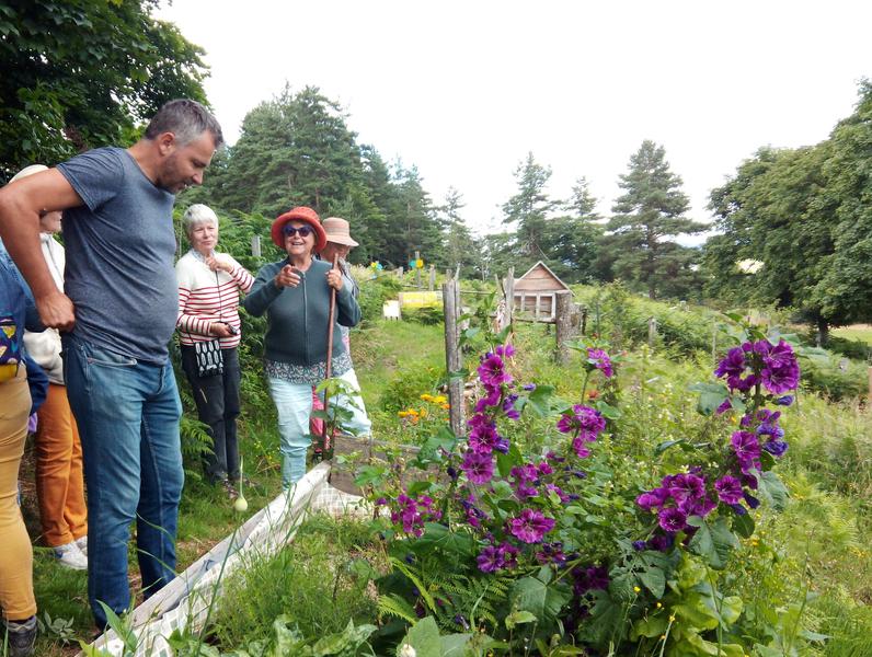 Visite du sentier biodiversité de la Ferme de Brameloup - Les Échappées Estivales