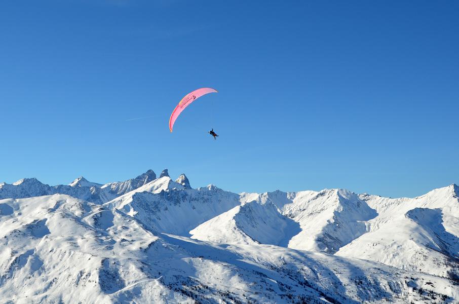 Vol biplace parapente face aux Aiguilles d'Arves