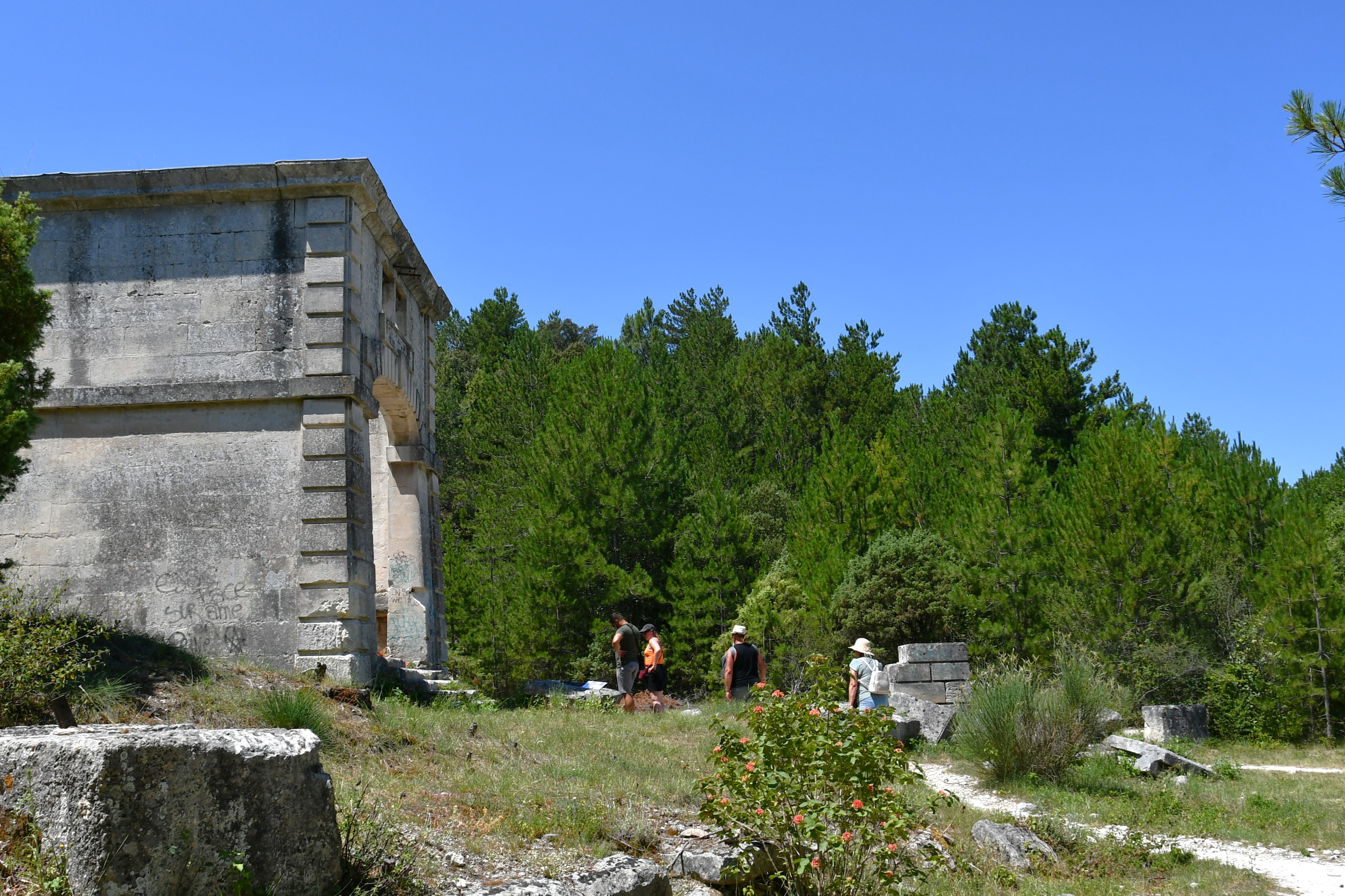Saint-Restitut