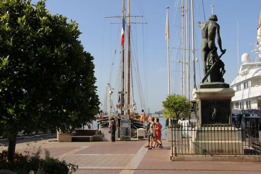 Balade Mémorielle urbaine - Reconstruire et se souvenir_Toulon