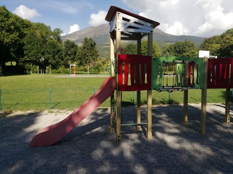 Aire de Jeux Tors