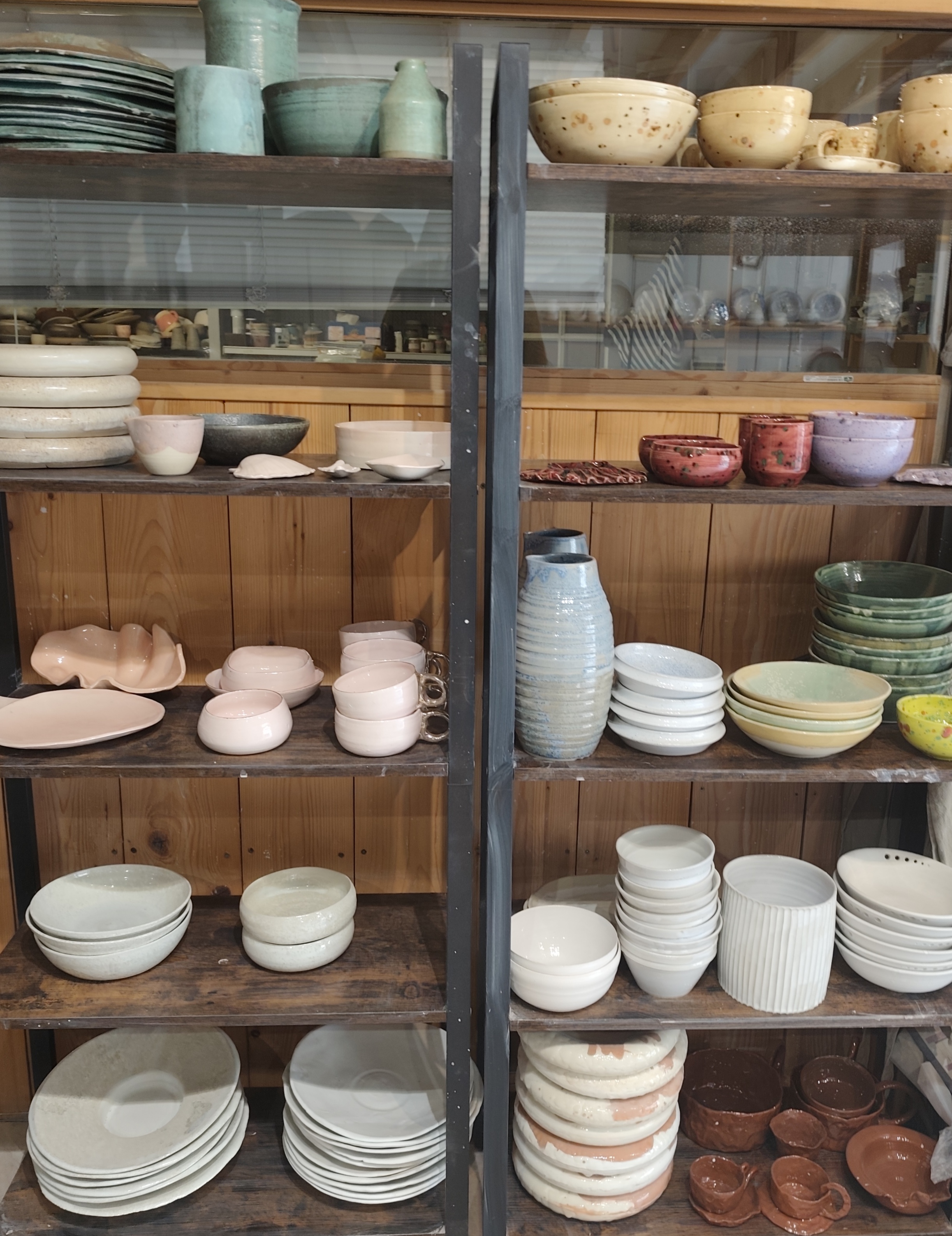 Atelier Rovedo Ceramics - Elisabeth Rovedo.